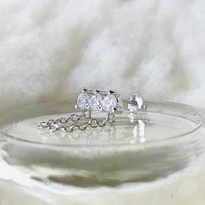 Boucle TIGE STRASS Argent - PRINCESS TO LEND