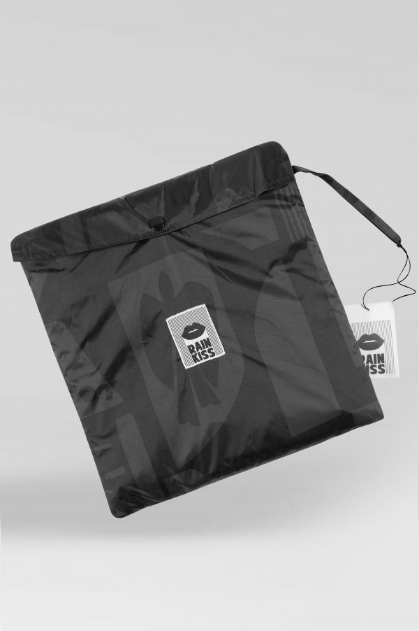 Poncho BACK TO BLACK ART CAMO - RAINKISS – Image 3